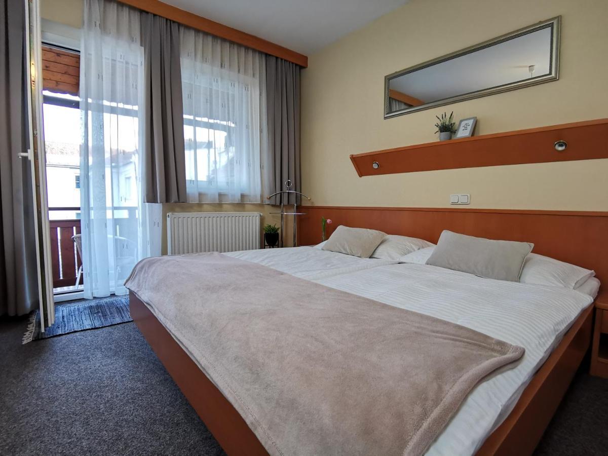 Hotel & Wirtshaus Hoedl-Kaplan Feldbach  Zewnętrze zdjęcie