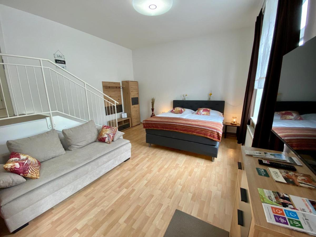 Hotel & Wirtshaus Hoedl-Kaplan Feldbach  Zewnętrze zdjęcie