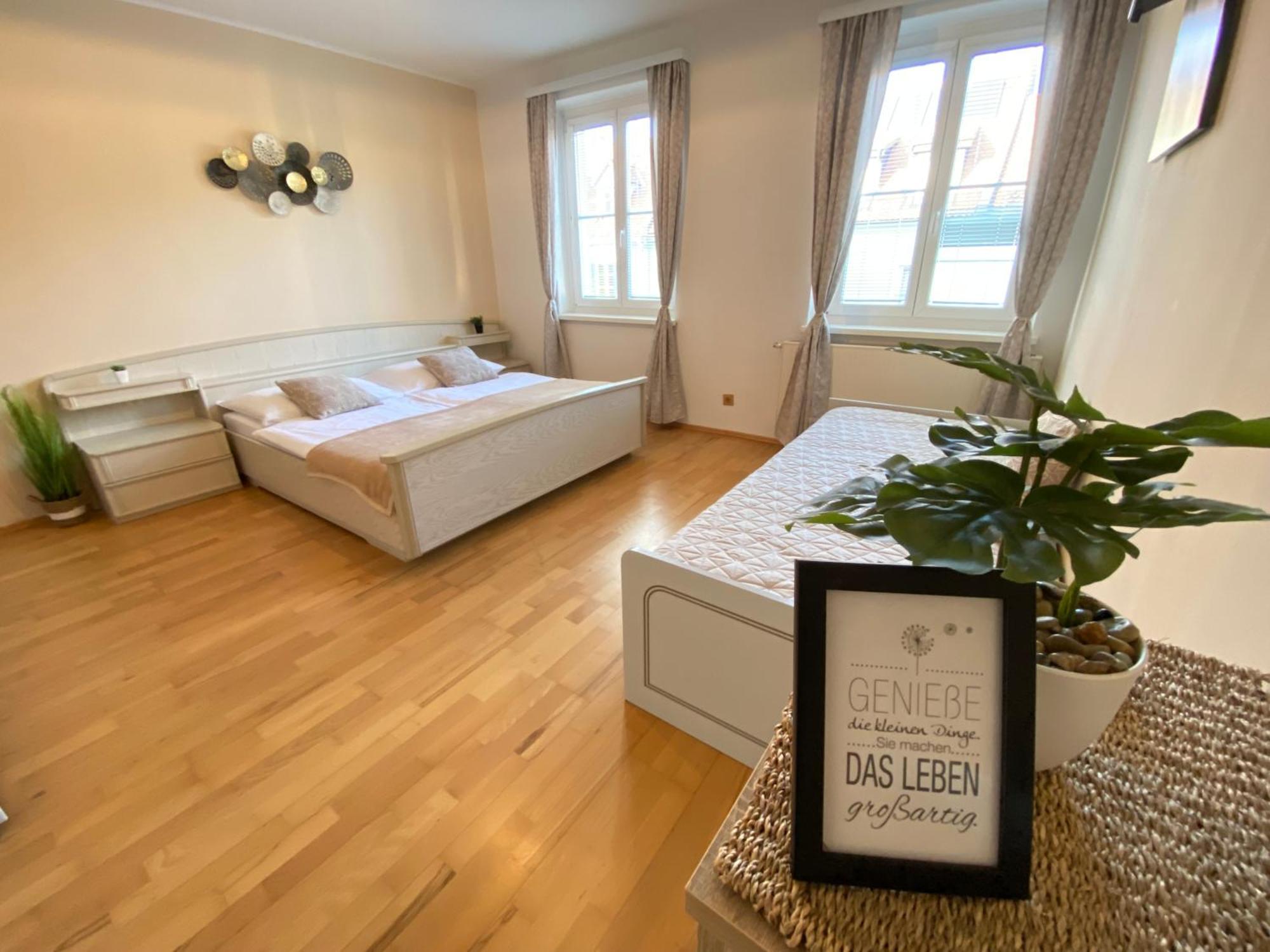 Hotel & Wirtshaus Hoedl-Kaplan Feldbach  Pokój zdjęcie